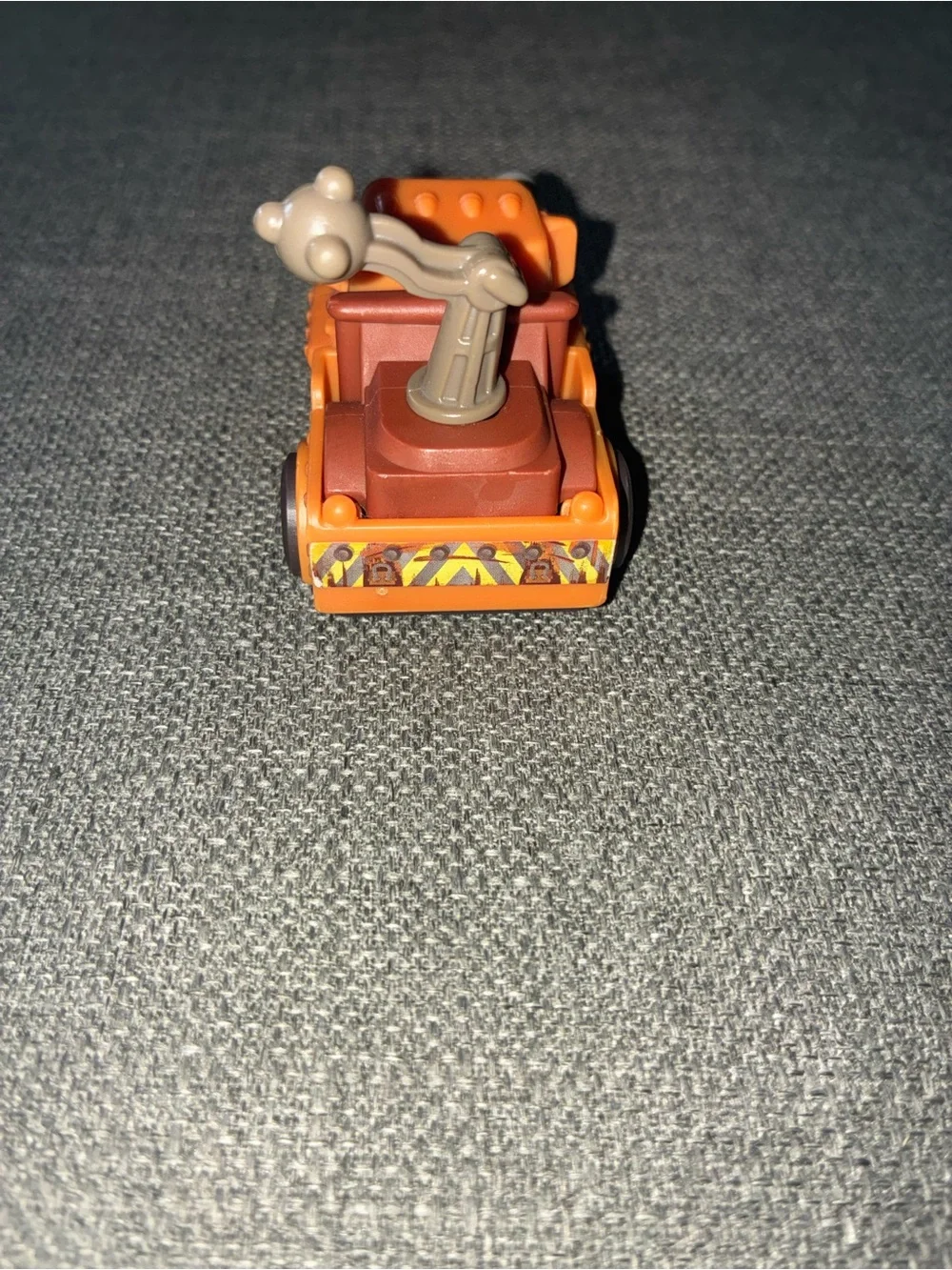 Disney Pixar Cars On The Road Pull Back Friction Mater Tow Truck